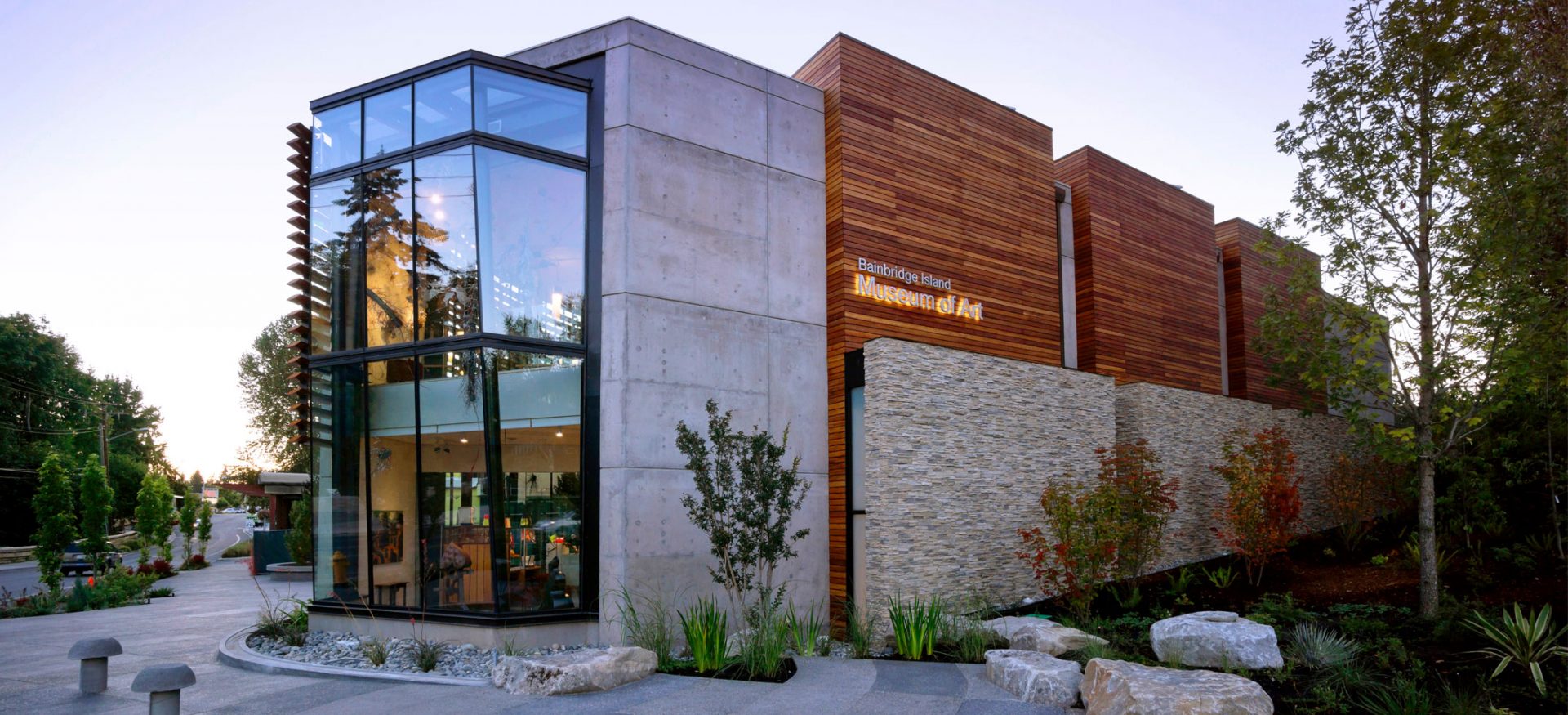 Visit Exterior 1920x875